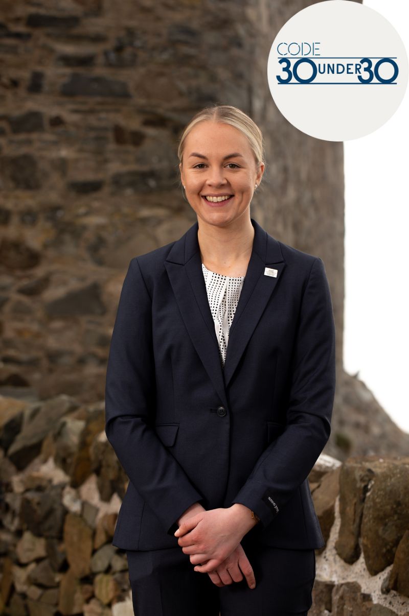 キルトサスペンションシステム　#1 Patsy Thompson Jessica Thompson, Co-owner & general manager, Mingary Castle on 30