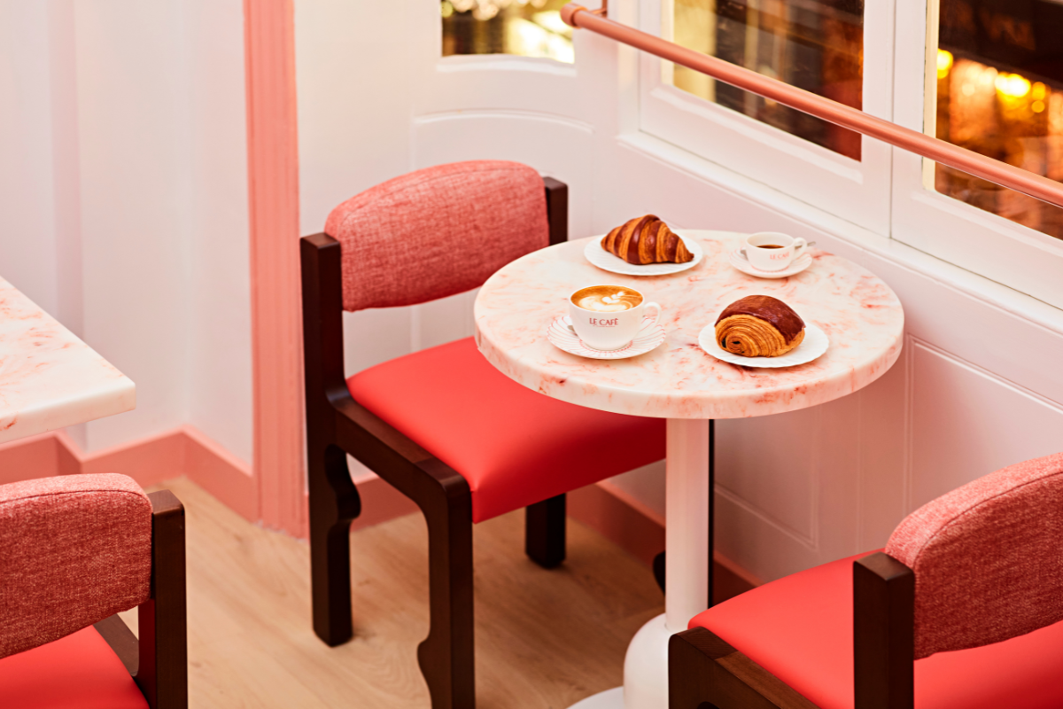 Le Cafe by Nicolas Rouzaud